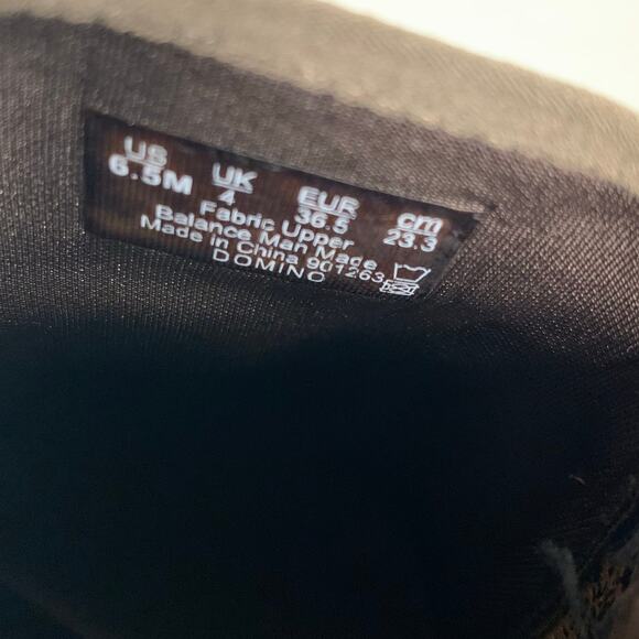 BZees Women's  Domino Ankle Boots Size 6.5 - Picture 8 of 9